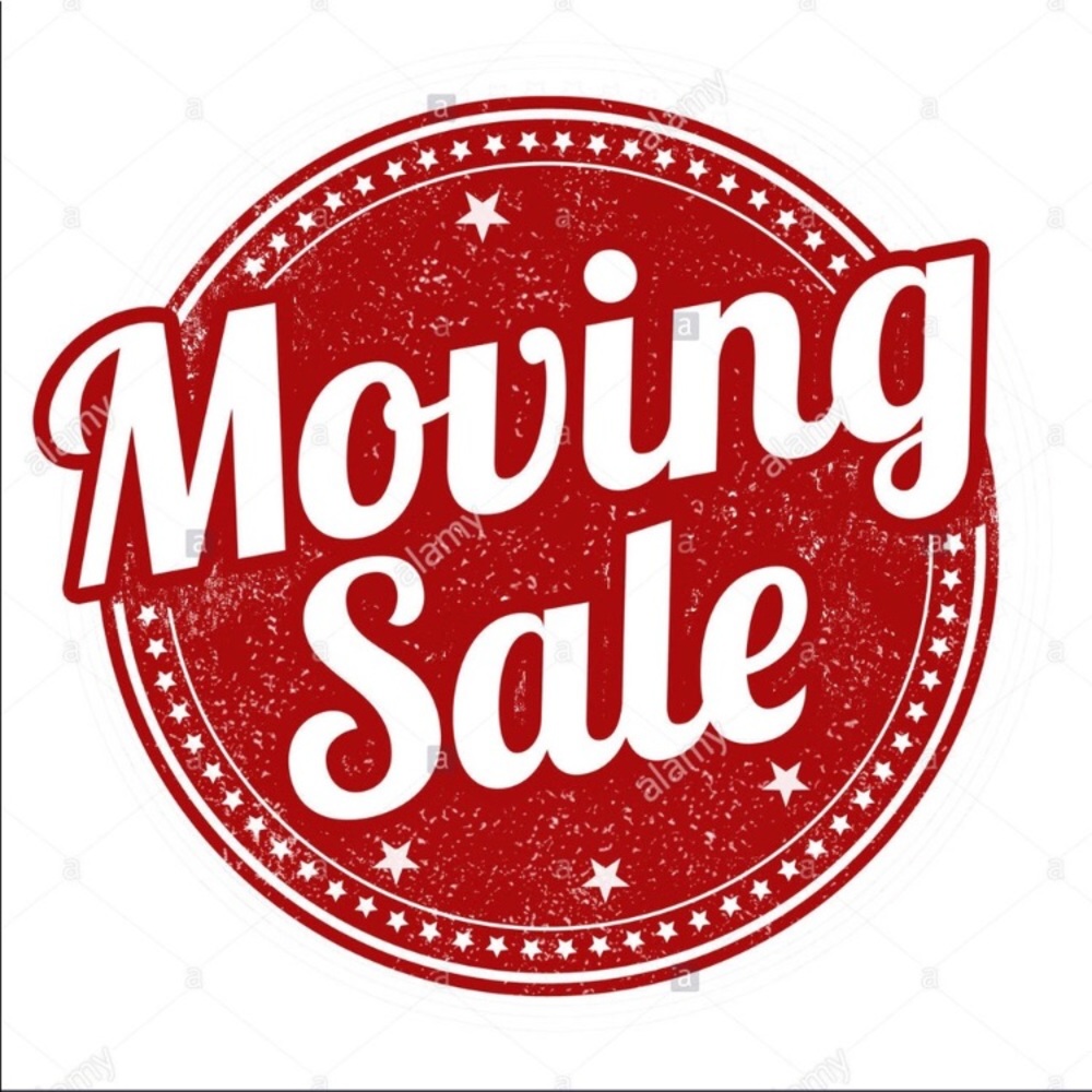 I’m moving 🥳 Help me clear out my closet poshers!